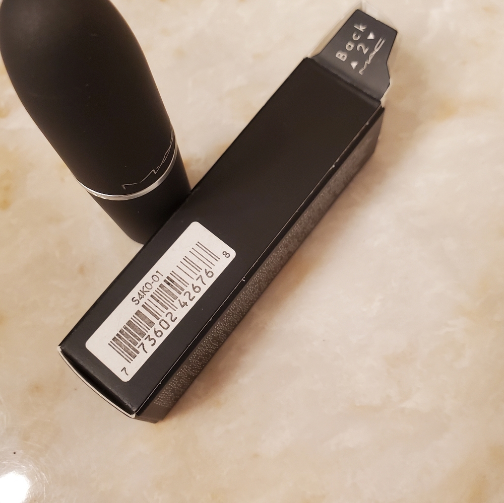 MAC "A LITTLE TAMED" POWDER ๐ ๐ - Picture 11 of 12